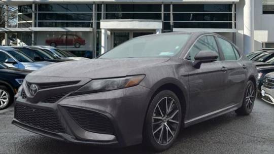 2021 Toyota Camry SE — Sedan — 58,464 mi — Summit, NJ