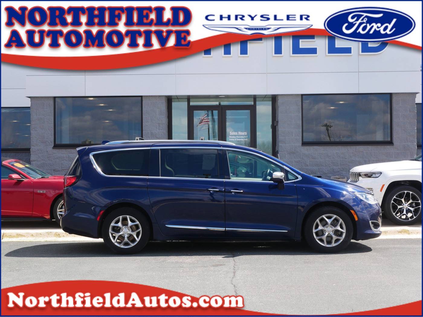 2018 Chrysler Pacifica Limited — Minivan — 124,738 mi — Northfield, MN