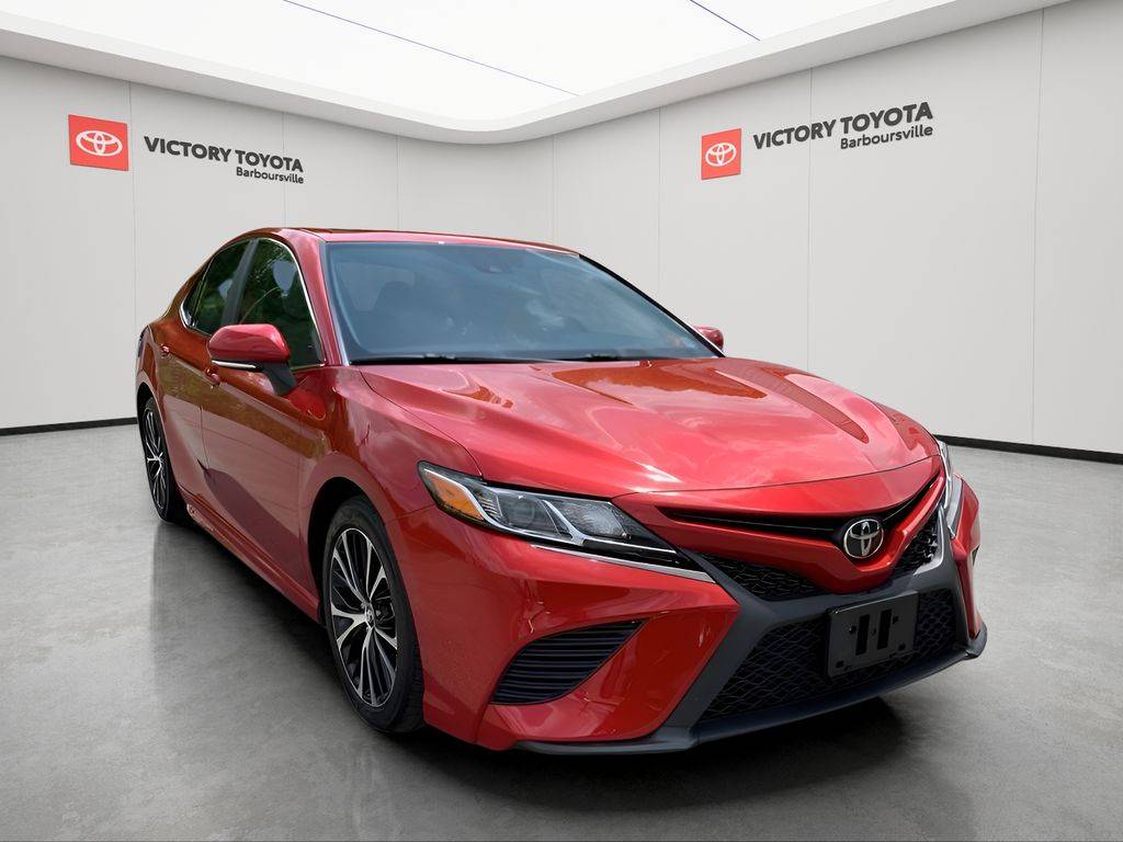 2020 Toyota Camry SE — Sedan — 28,383 mi — Barboursville, WV