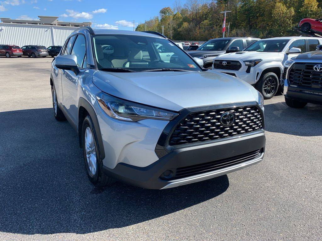 2024 Toyota Corolla Cross LE — SUV — 16,058 mi — Barboursville, WV
