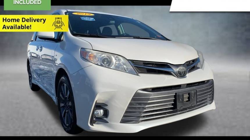 2019 Toyota Sienna XLE — Minivan — 127,298 mi — Barboursville, WV