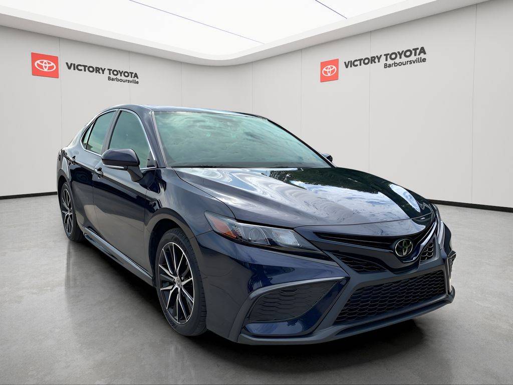 2022 Toyota Camry SE — Sedan — 47,799 mi — Barboursville, WV
