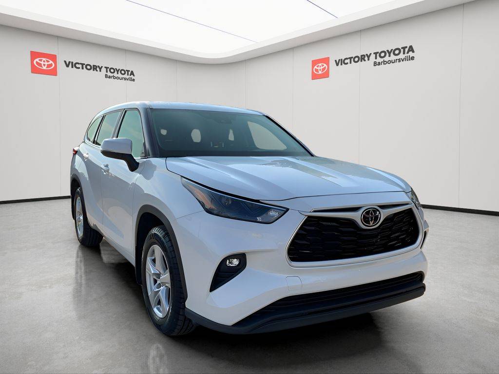 2023 Toyota Highlander LE — SUV — 37,817 mi — Barboursville, WV