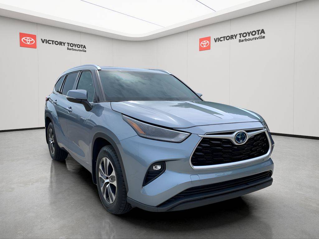 2021 Toyota Highlander Hybrid XLE — SUV — 52,430 mi — Barboursville, WV