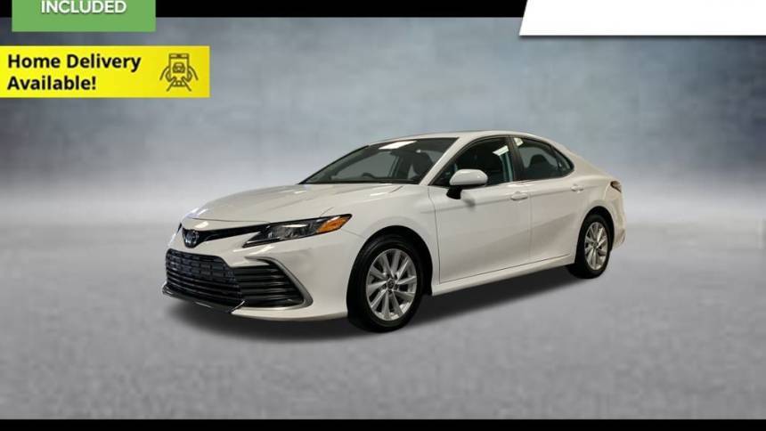 2024 Toyota Camry LE — Sedan — 25,346 mi — Charleston, WV