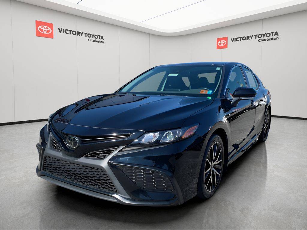 2023 Toyota Camry SE — Sedan — 25,561 mi — Charleston, WV