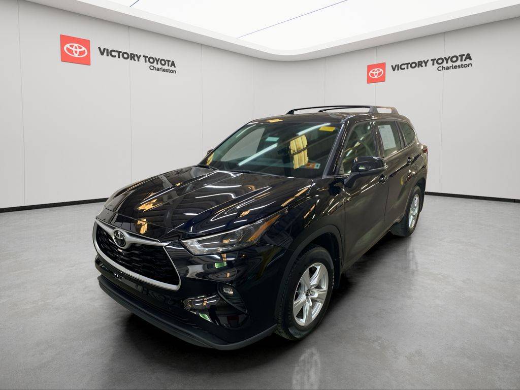 2022 Toyota Highlander LE — SUV — 40,167 mi — Charleston, WV