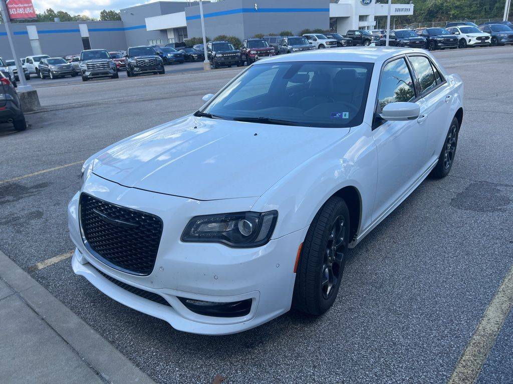 2023 Chrysler 300 Touring L — Sedan — 21,861 mi — Charleston, WV