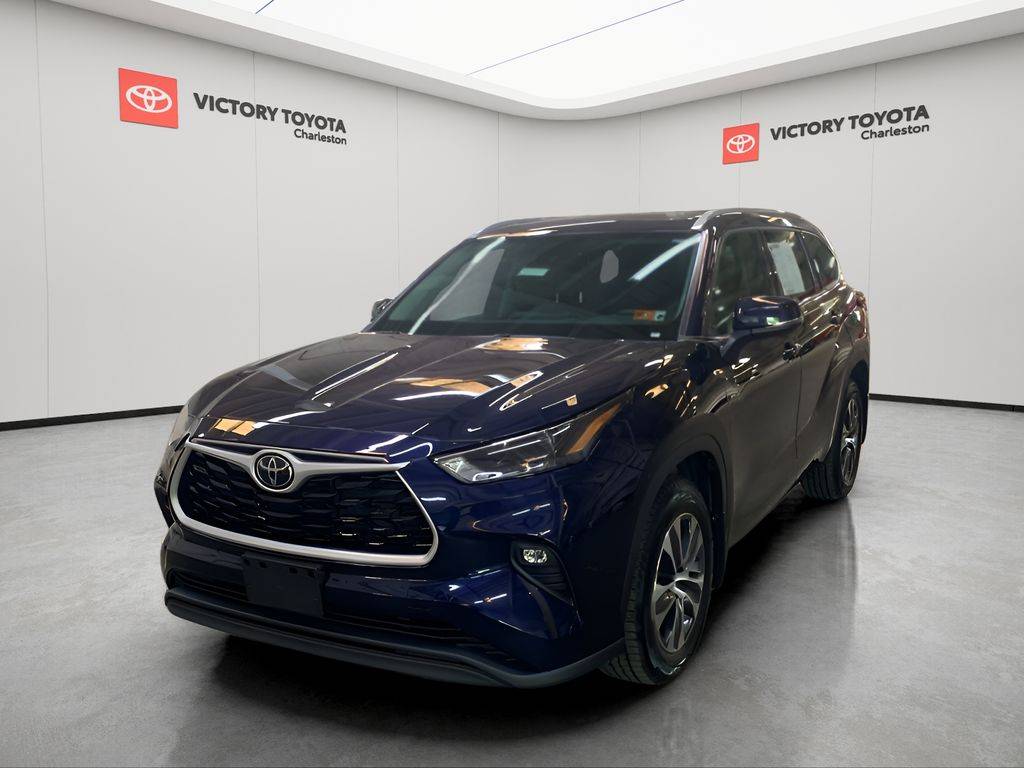 2022 Toyota Highlander XLE — SUV — 29,928 mi — Charleston, WV
