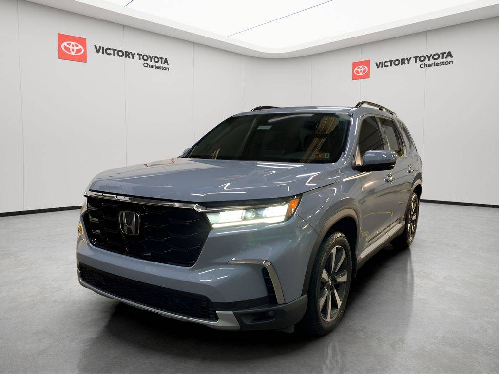 2024 Honda Pilot Touring — SUV — 26,597 mi — Charleston, WV