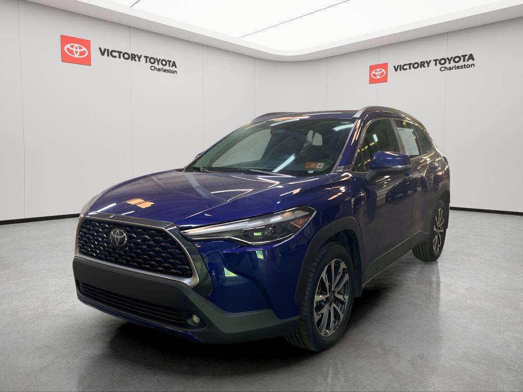 2023 Toyota Corolla Cross XLE — SUV — 33,371 mi — Charleston, WV