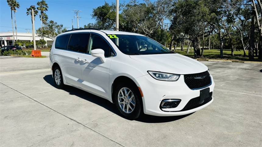 2022 Chrysler Pacifica Touring L — Minivan — 77,432 mi — Vero Beach, FL