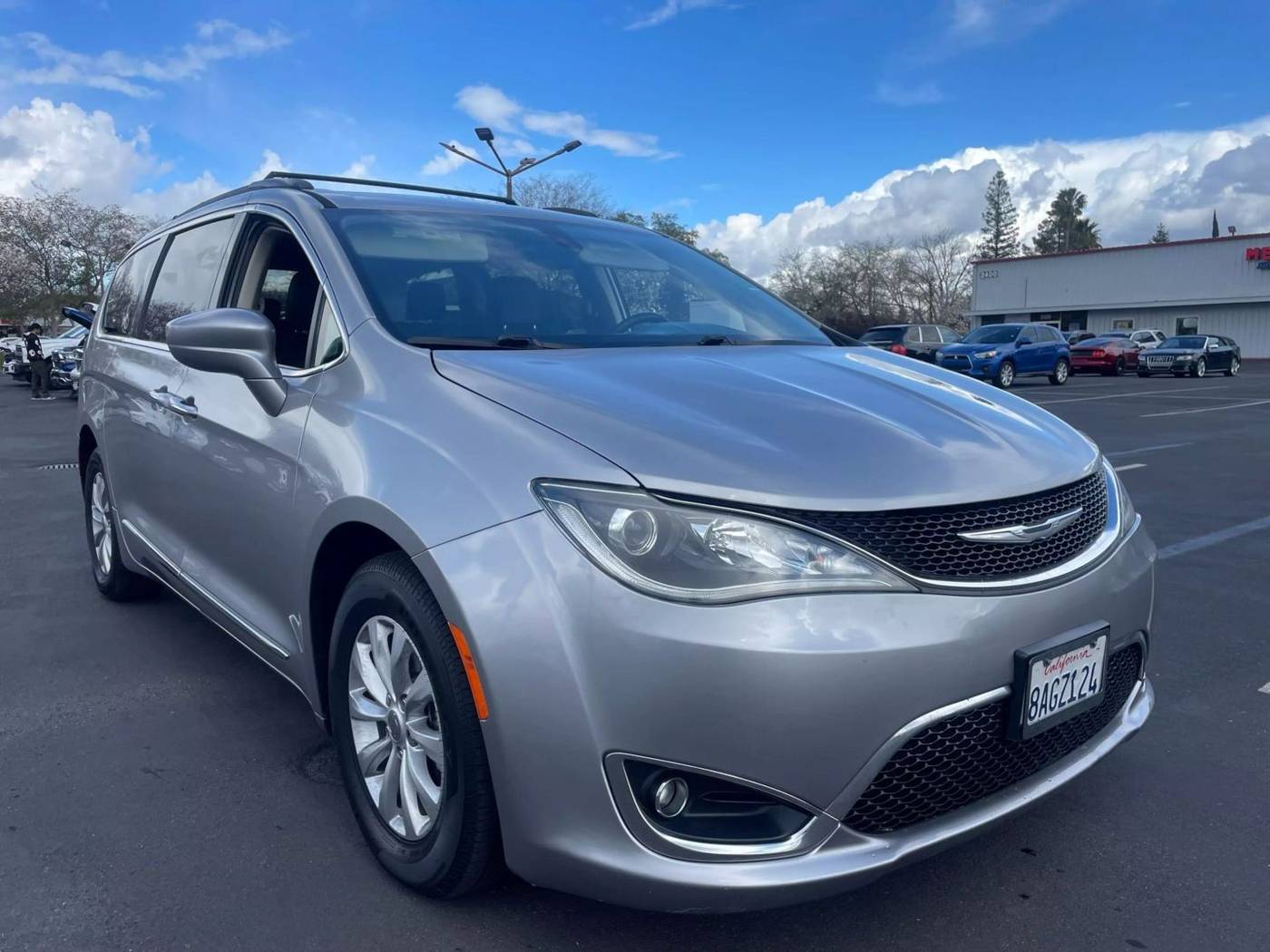 2017 Chrysler Pacifica Touring L — Minivan — 103,775 mi — Sacramento, CA