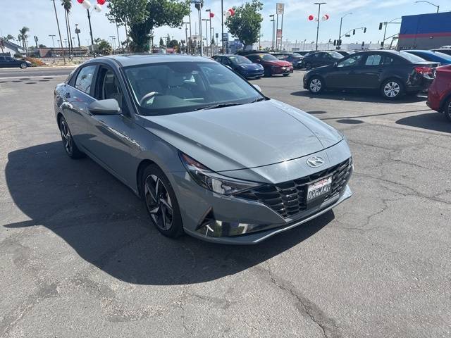 2022 Hyundai Elantra Limited — Sedan — 33,216 mi — Merced, CA