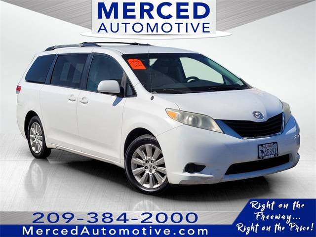 2011 Toyota Sienna LE — Minivan — 168,071 mi — Merced, CA