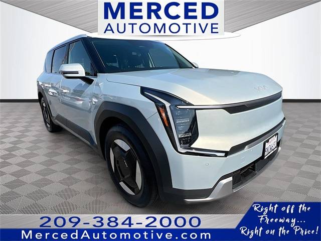 2024 Kia EV9 Light Long Range — SUV — 4,811 mi — Merced, CA