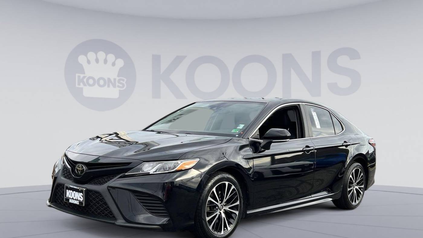 2019 Toyota Camry L — Sedan — 75,076 mi — Vienna, VA