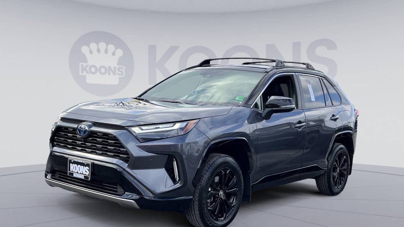 2024 Toyota RAV4 Hybrid XSE — SUV — 4,058 mi — Vienna, VA