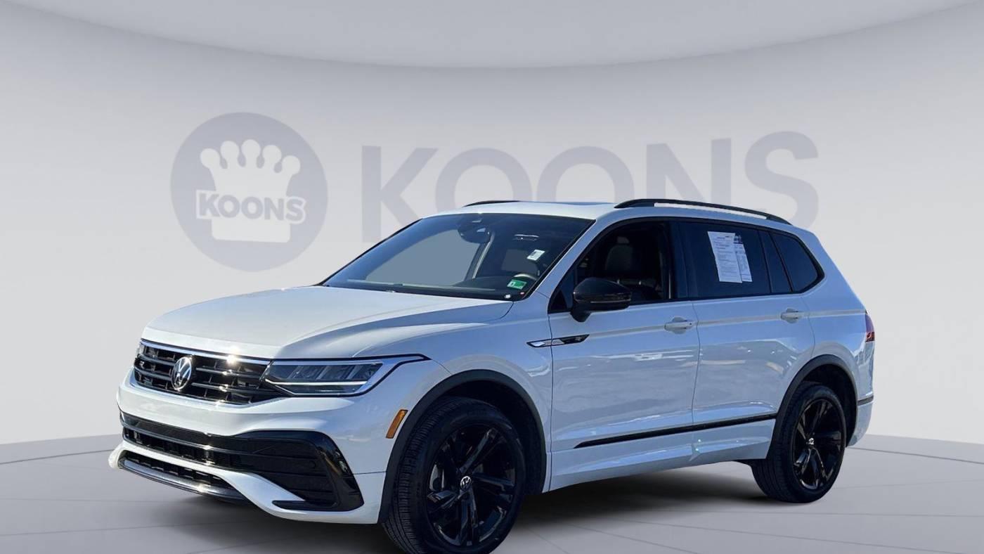 2023 Volkswagen Tiguan SE R-Line Black — SUV — 47,625 mi — Vienna, VA