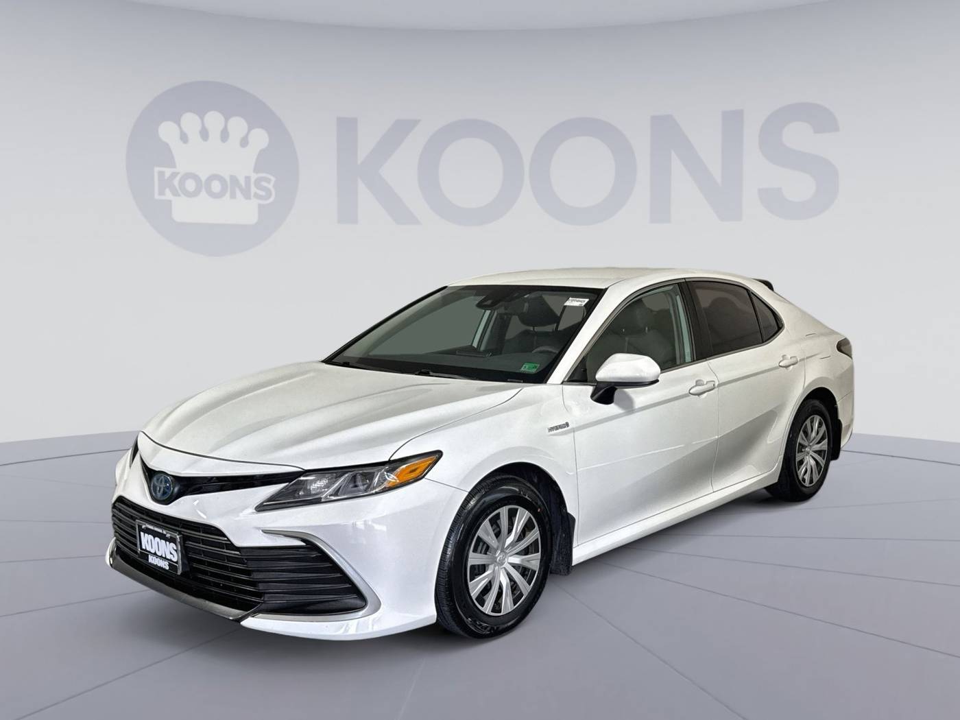 2021 Toyota Camry Hybrid LE — Sedan — 59,370 mi — Vienna, VA