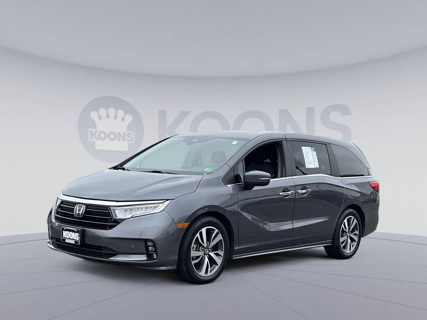 2022 Honda Odyssey Touring — Minivan — 49,282 mi — Vienna, VA