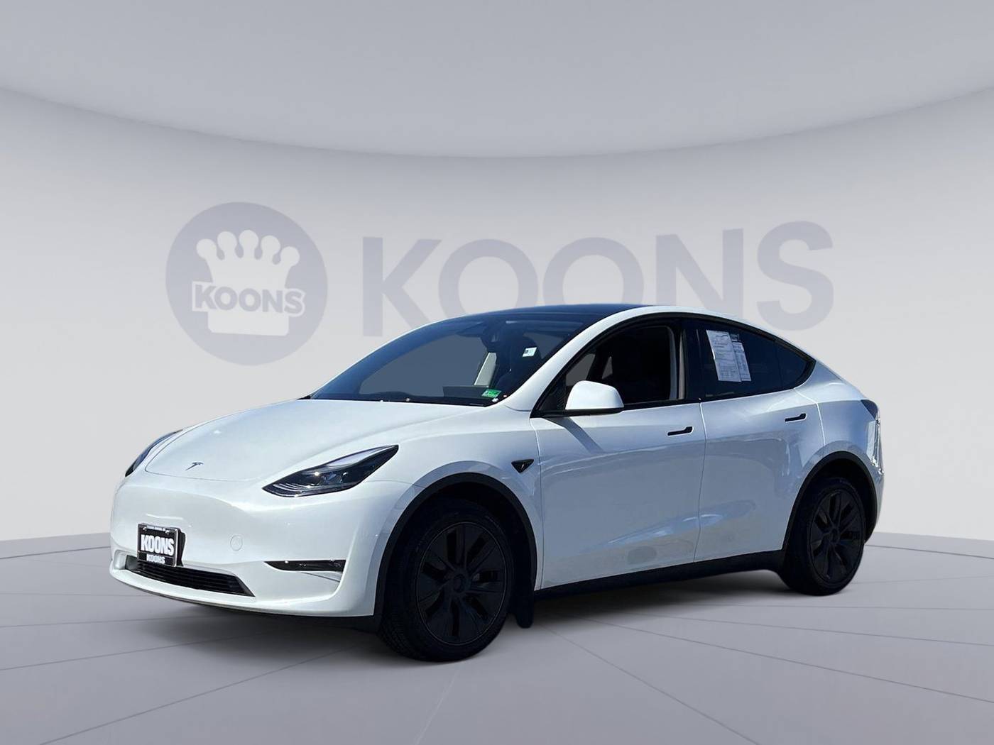 2025 Tesla Model Y Long Range — SUV — 1,075 mi — Vienna, VA