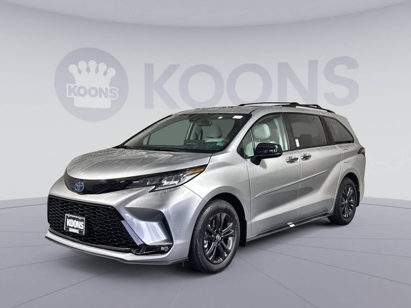 2025 Toyota Sienna XSE — Minivan — 216 mi — Vienna, VA