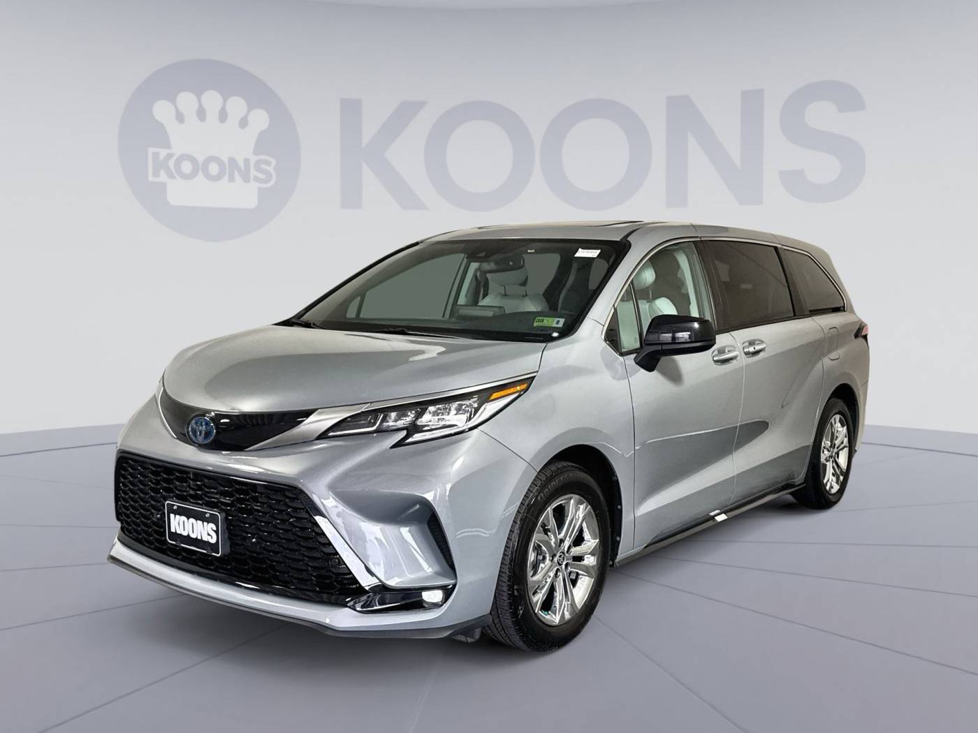 2023 Toyota Sienna XSE — Minivan — 25,148 mi — Vienna, VA