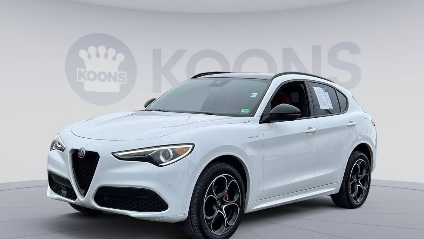 2022 Alfa Romeo Stelvio Veloce — SUV — 25,252 mi — Vienna, VA