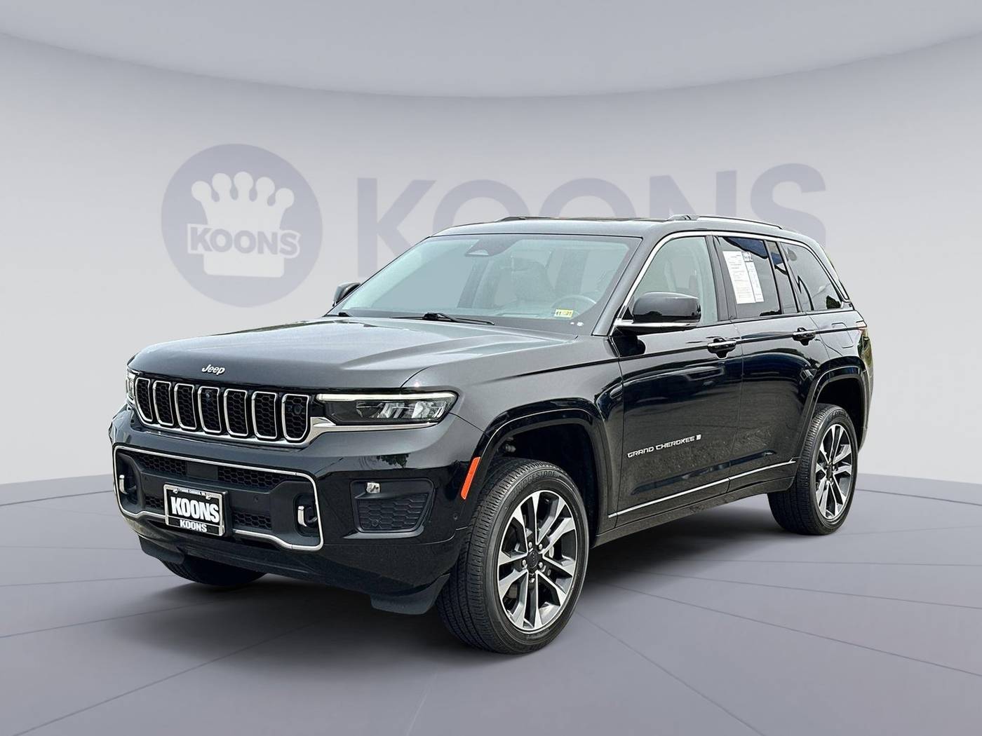 2022 Jeep Grand Cherokee Overland — SUV — 49,330 mi — Vienna, VA