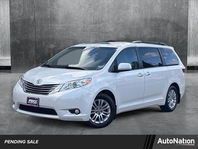 2017 Toyota Sienna XLE Premium — Minivan — 99,513 mi — Leesburg, VA
