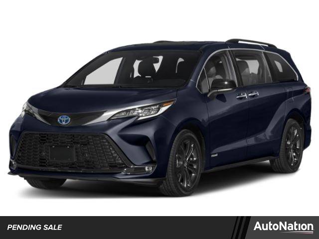 2021 Toyota Sienna XSE — Minivan — 43,954 mi — Leesburg, VA