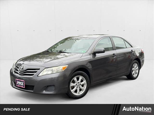 2011 Toyota Camry LE — Sedan — 59,976 mi — Leesburg, VA