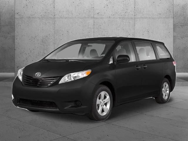 2013 Toyota Sienna LE — Minivan — 200,333 mi — Leesburg, VA