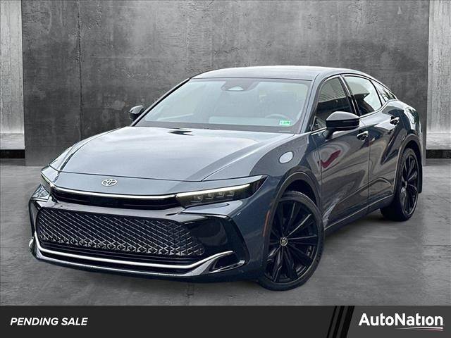 2025 Toyota Crown Nightshade — Sedan — 2,218 mi — Leesburg, VA