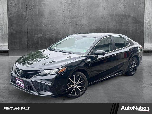 2024 Toyota Camry SE — Sedan — 16,384 mi — Leesburg, VA