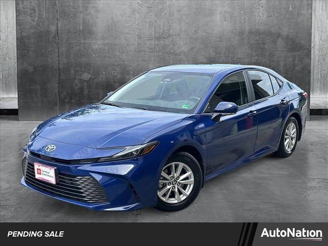 2025 Toyota Camry LE — Sedan — 614 mi — Leesburg, VA