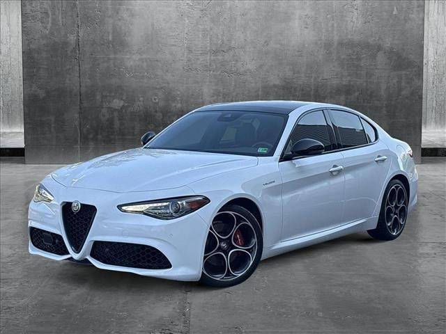 2023 Alfa Romeo Giulia Veloce — Sedan — 14,709 mi — Leesburg, VA