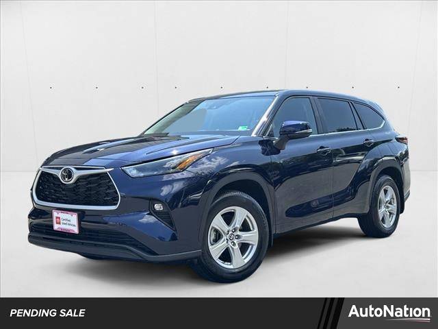 2024 Toyota Highlander LE — SUV — 2,456 mi — Leesburg, VA