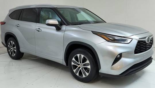 2021 Toyota Highlander XLE — SUV — 29,372 mi — Elizabeth, NJ