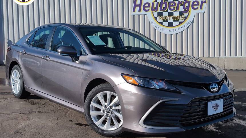 2024 Toyota Camry LE — Sedan — 15,956 mi — Colorado Springs, CO