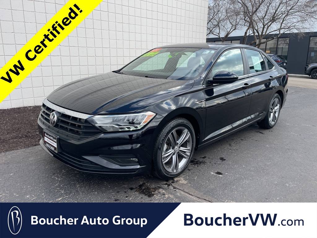 2020 Volkswagen Jetta R-Line — Sedan — 13,873 mi — Racine, WI