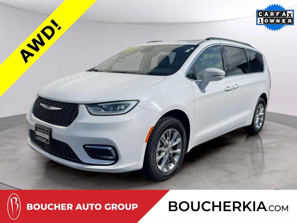 2022 Chrysler Pacifica Touring L — Minivan — 58,563 mi — Racine, WI
