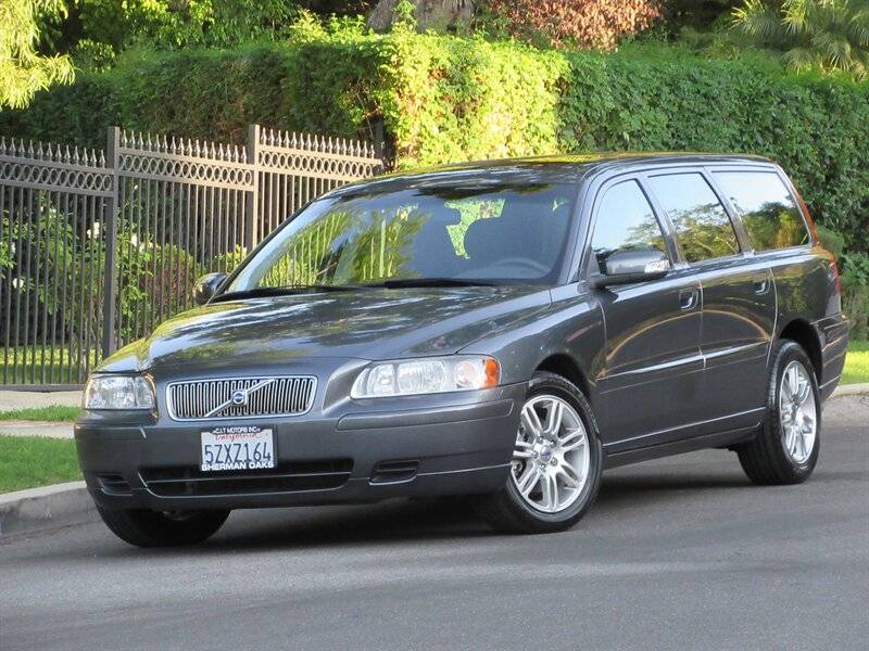 2007 Volvo V70 2.4 — Wagon — 124,110 mi — Sherman Oaks, CA
