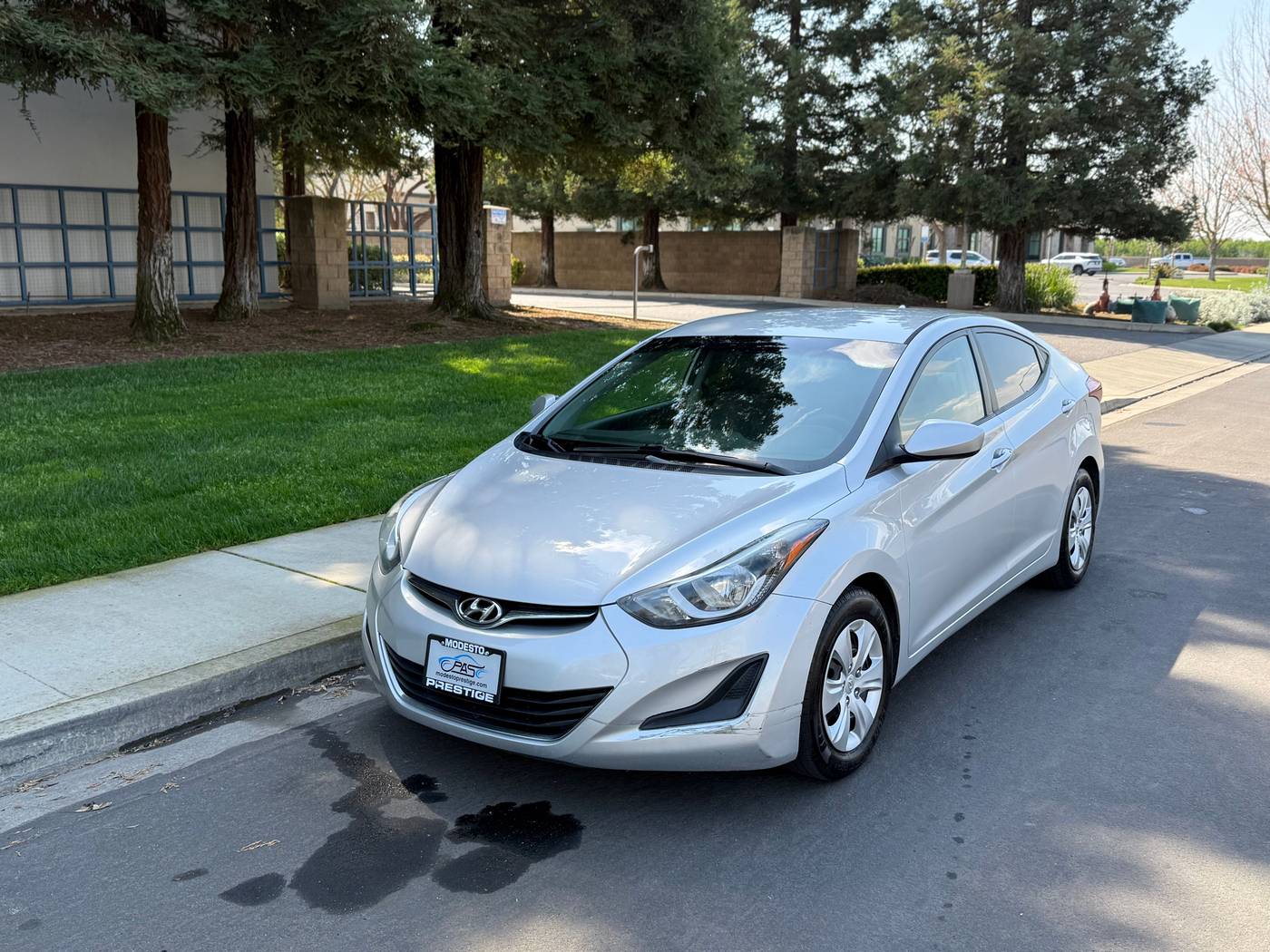 2016 Hyundai Elantra SE — Sedan — 122,000 mi — Modesto, CA