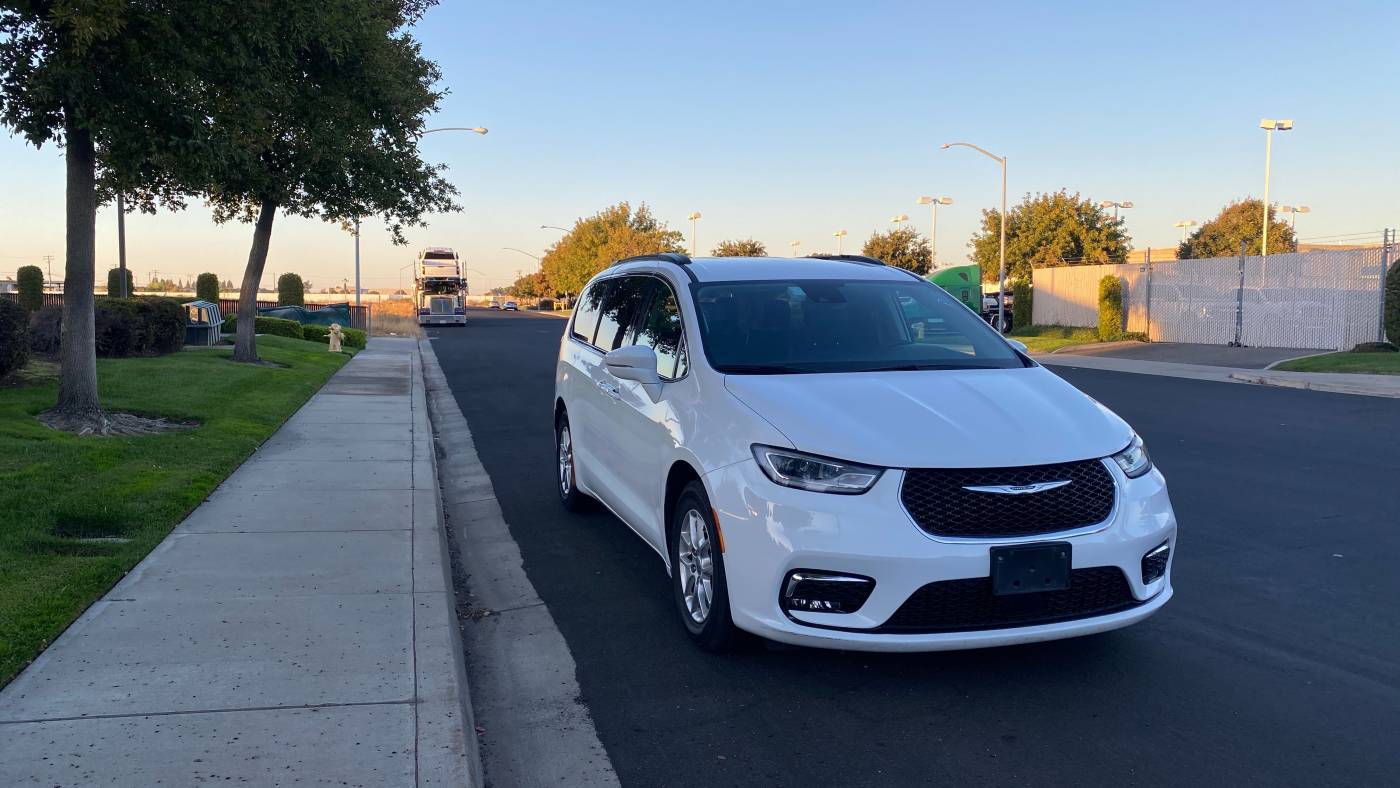 2022 Chrysler Pacifica Touring L — Minivan — 69,000 mi — Modesto, CA