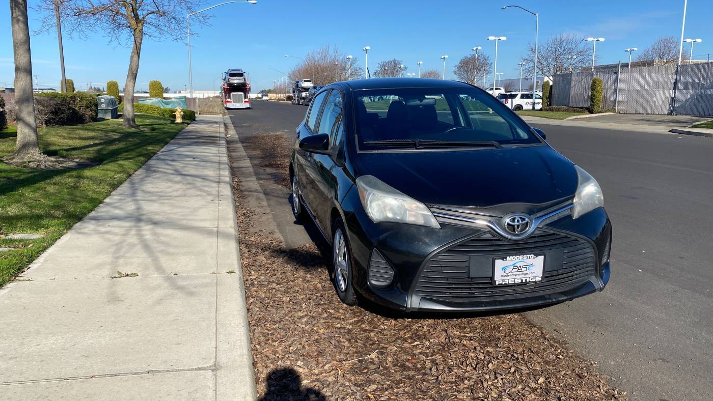2015 Toyota Yaris SE — Hatchback — 85,000 mi — Modesto, CA