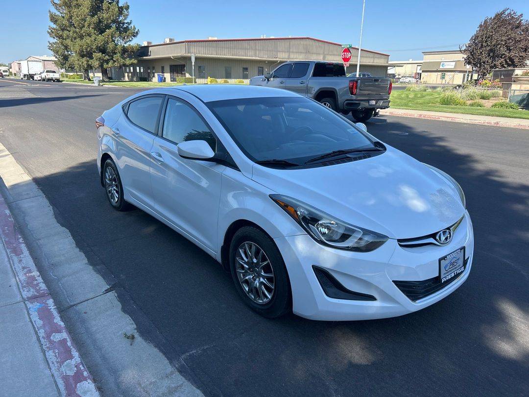 2016 Hyundai Elantra SE — Sedan — 89,352 mi — Modesto, CA