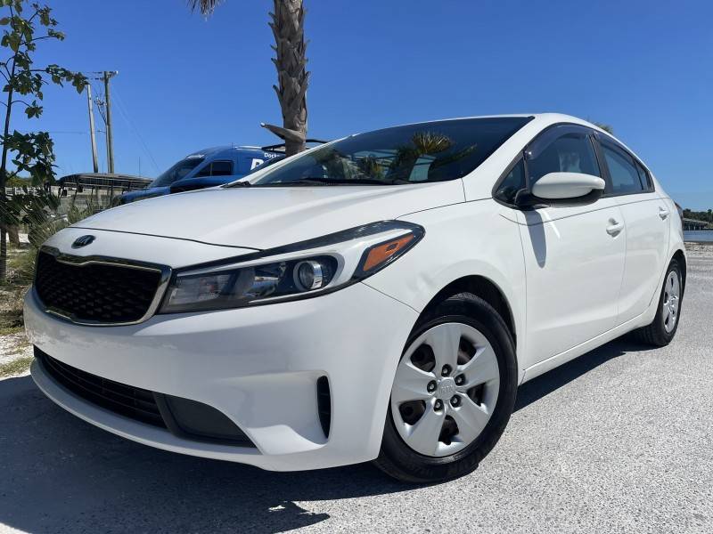 2017 Kia Forte LX — Sedan — 106,371 mi — Sarasota, FL