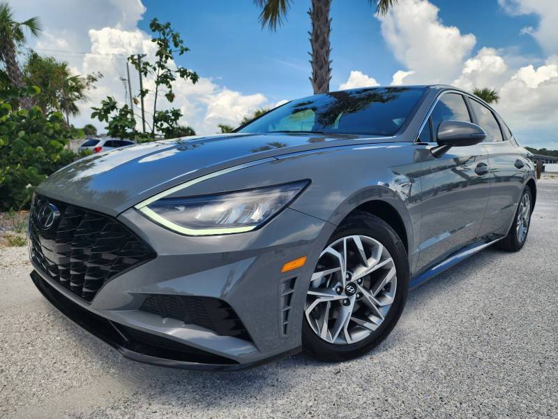 2020 Hyundai Sonata SEL — Sedan — 85,489 mi — Sarasota, FL